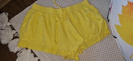 Šortky, zara,164