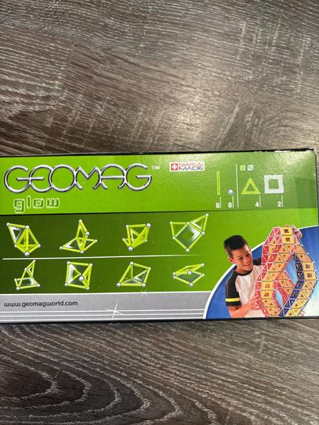 Geomag- magneticka svietiaca stavebnica, 