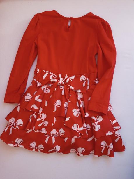 Luxusné šaty a dee, č. 128, 122