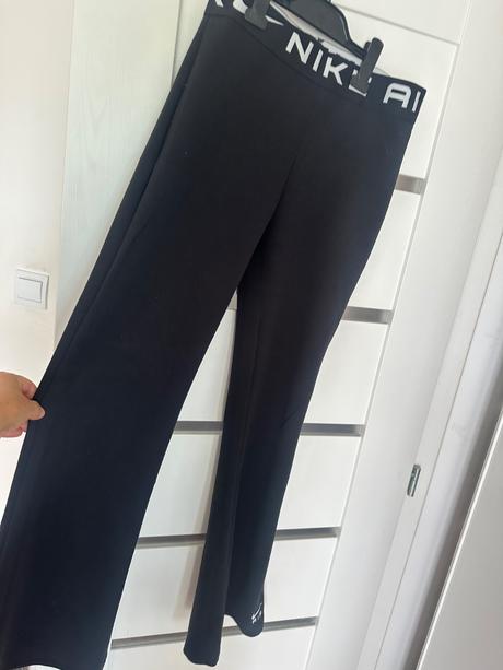 Nike legíny l/xl, nike,l