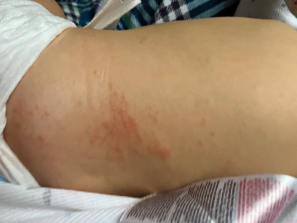 Ročná dcérka sa vyhádzala