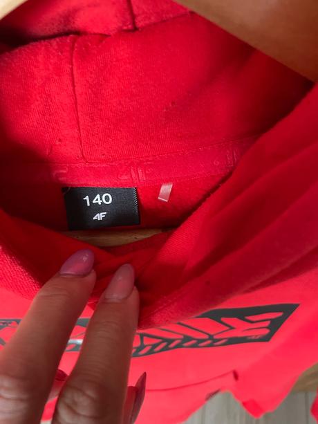 4f mikina, 140