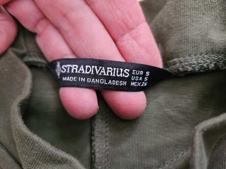 Šaty stradivarius s, stradivarius,s