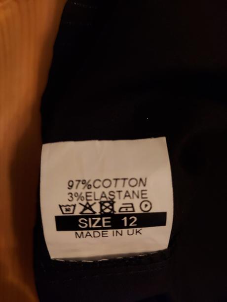 Spoločenské šaty s tylom, m