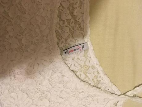 Čipkovaný croptop, fishbone,xs