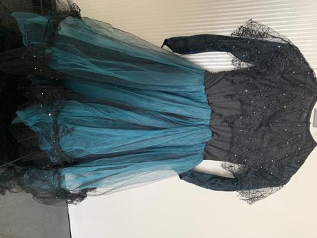 Disney deluxe halloween šaty s klobúkom, 