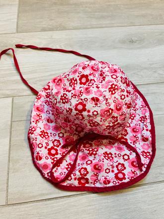 Tenký klobůčik s uvazovaním, okay,98