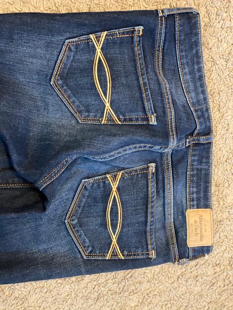 Dámske rifle, abercrombie&fitch,26