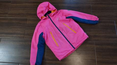 Predám vetrovku, 158