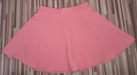 Pekná sukňa, new yorker,m