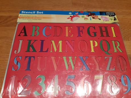 Predam sablony na kreslenie, 