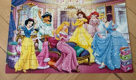 Puzzle disney princess 2 obrázky za 5eur,