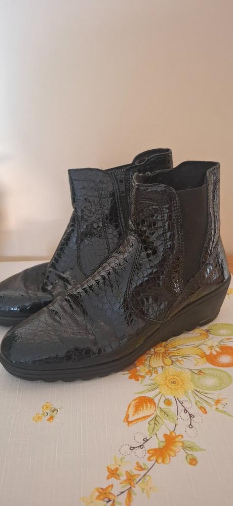 Poltopanky baťa, baťa,37