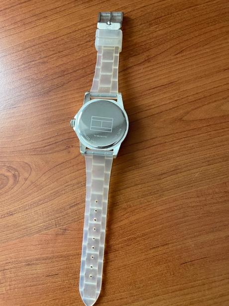 Dámske hodinky tommy hilfiger, tommy hilfiger