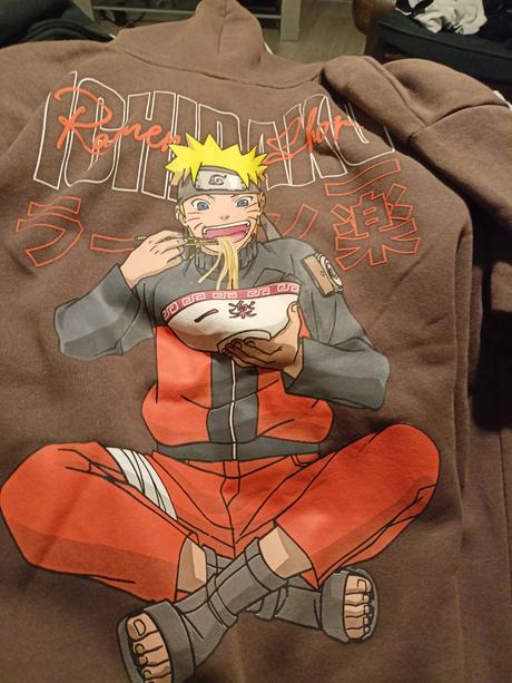 Naruto mikina, pull&bear,l