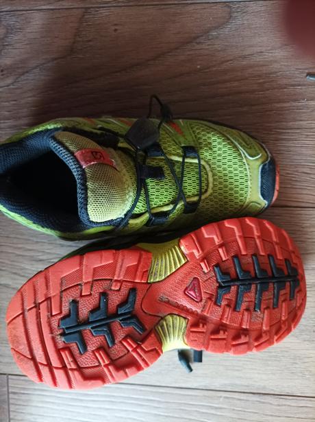 Turisticke topanky, salomon,30