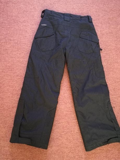 Kvalitne nohavice 140 protech, 140