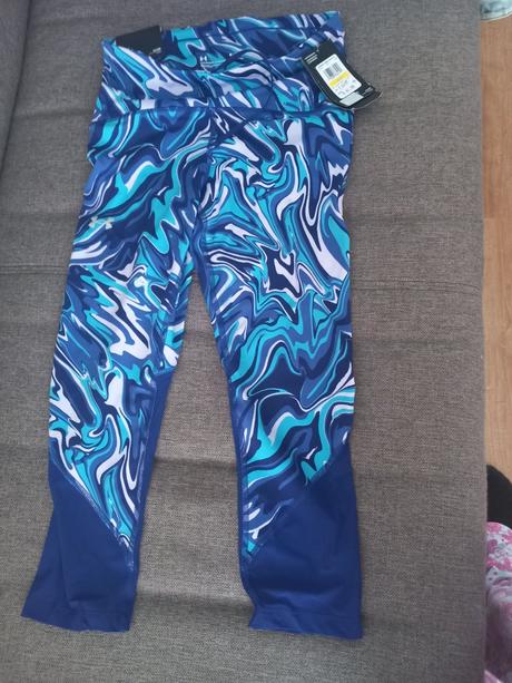 Legíny športové under armour nove, under armour,m