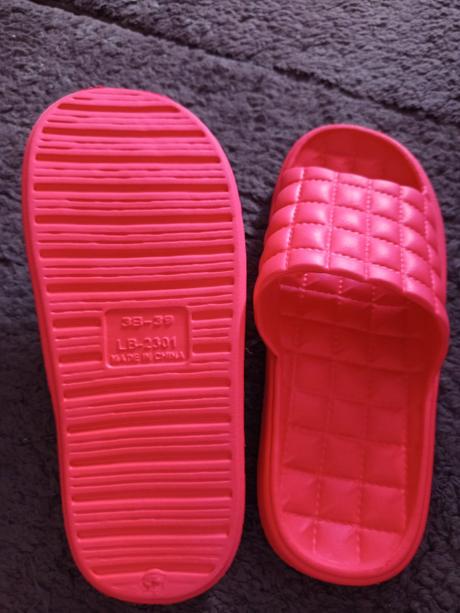 Letné šaty s čipkou, m