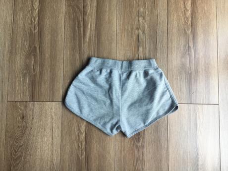 Kraťasy y.d, young dimension,134