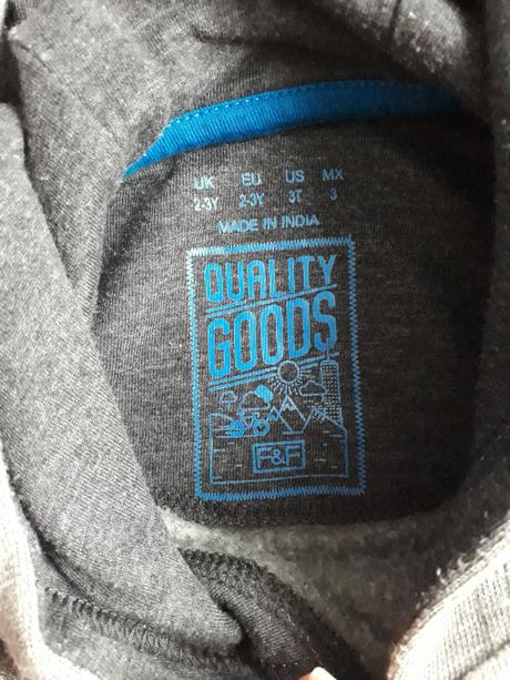 Mikina z kapucou, f&f,92