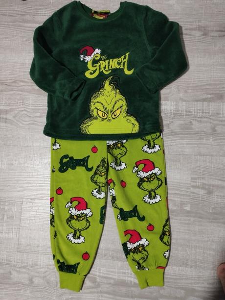 Vianočné oblečenie, 104