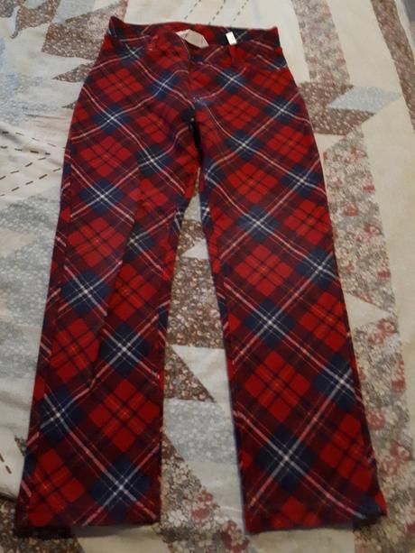 Cervene karovane nohavice, h&m,122