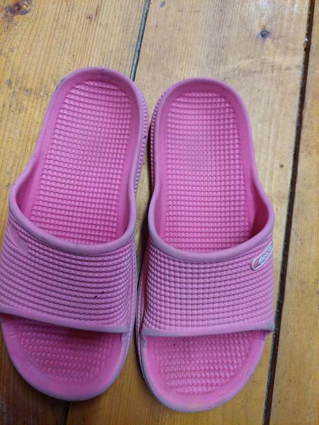 Dievčenské šlapky, 36