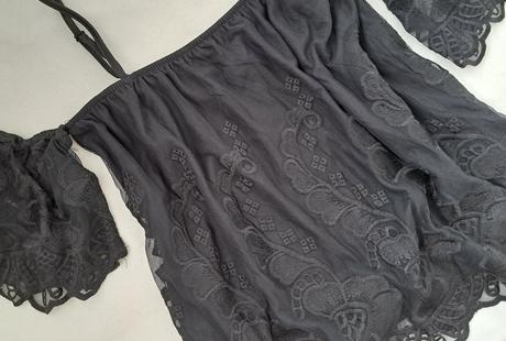 Krajkovy top, gate,m