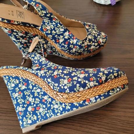 Nove sandale vel.36, f&f,36