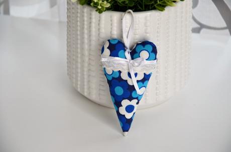 Textilné srdiečko na zavesenie, 