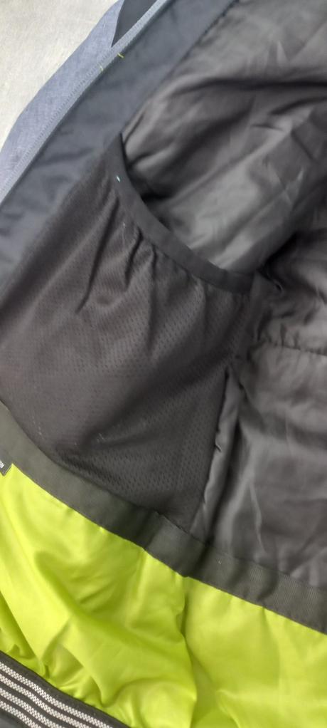 Lyžiarska bunda - vetrovka, 146