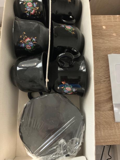 Šálky s podšálkou+ lyžičky, 