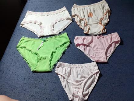 5x nohavičky veľ. 104 až 122, 104