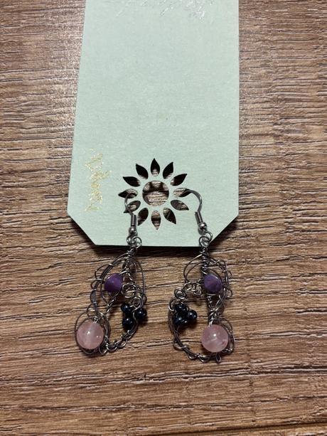 Drotene nausnice s jadeitom, 