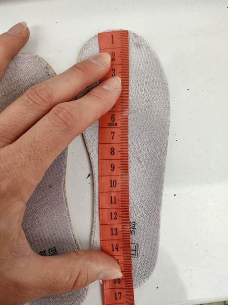 Gumáky, f&f,25