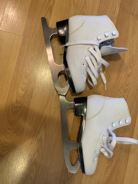 Dievcenske korcule oxelo, 30