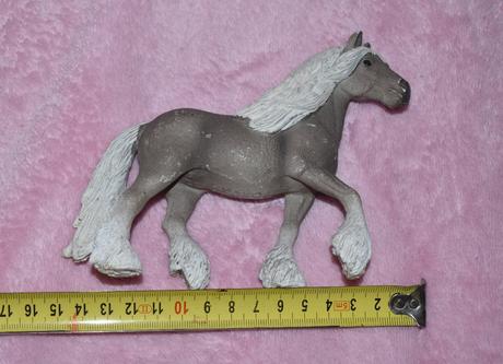 Schleich koníky poškodené,