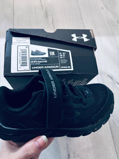 Ultraľahké tenisky, under armour,28