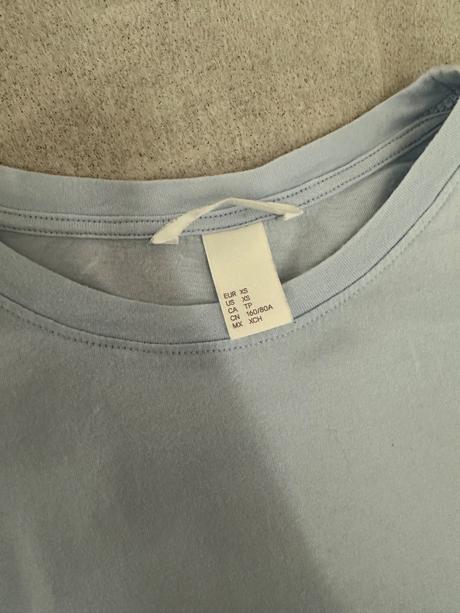 Svetlomodré tričko s volánikmi na rukáve, h&m,xs