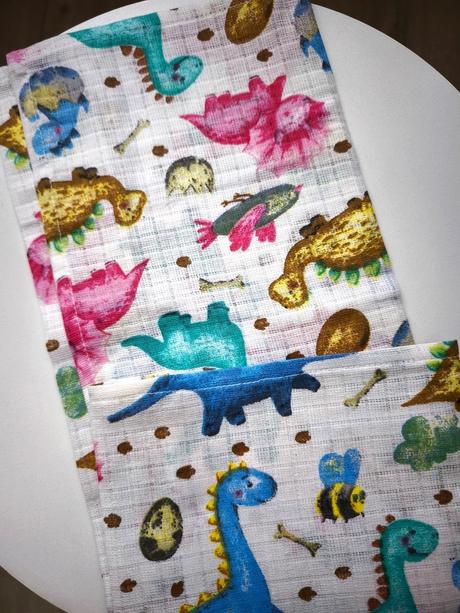 Bavlnená plienka dinosaurus,