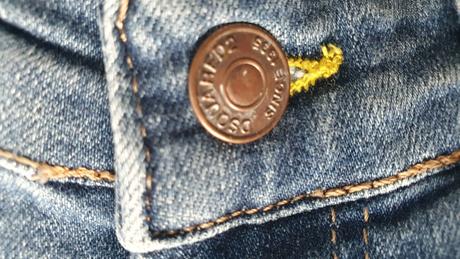 Riflove kratasy dsquared2 velkost 31, 30