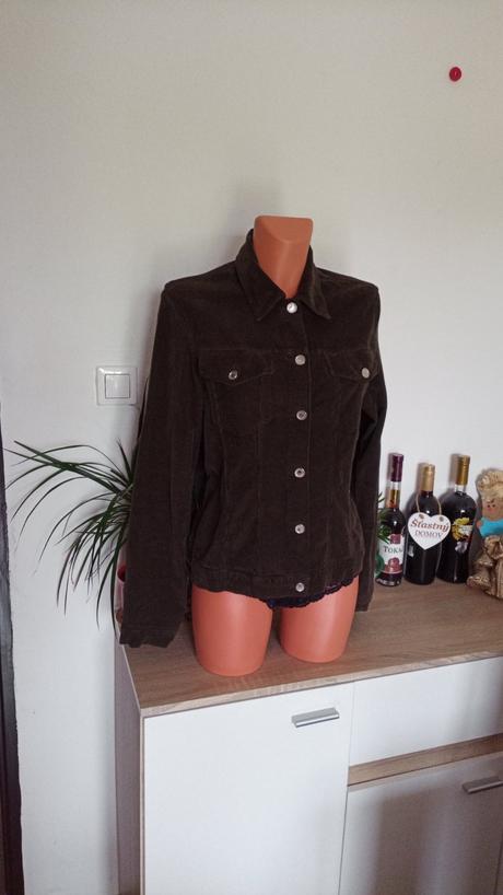 Menčestrová bunda v.l, l