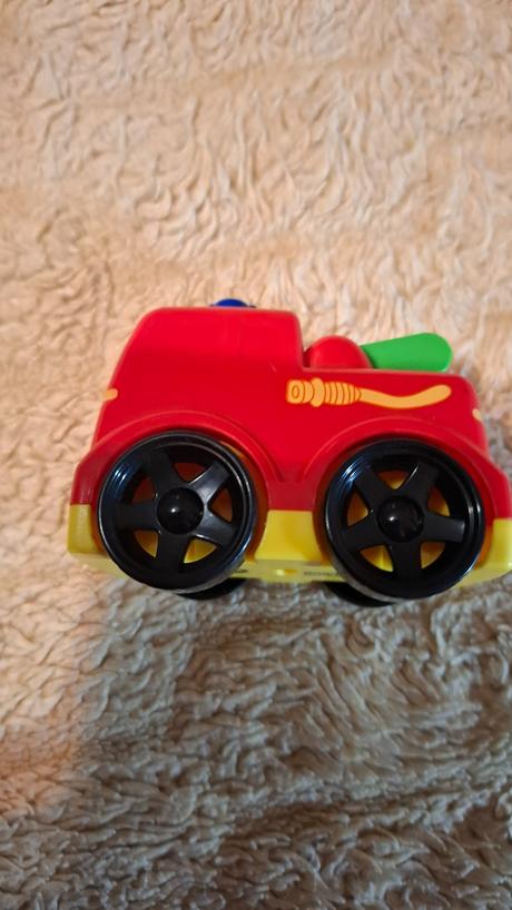 Plastové autíčko, 