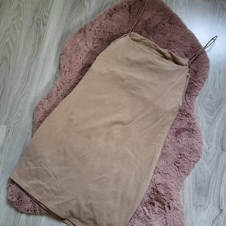 L/m béžové priliehavé saty, sinsay,l