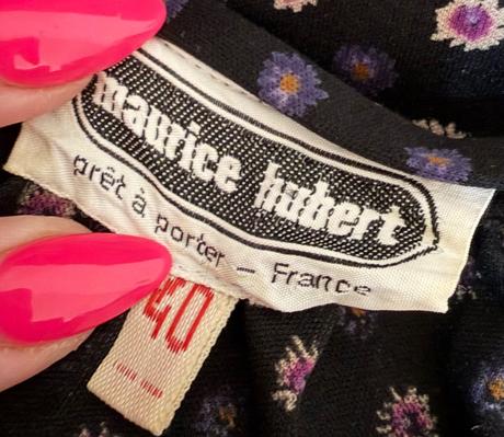 Romantické kvetinové šaty v midi dĺžke, m