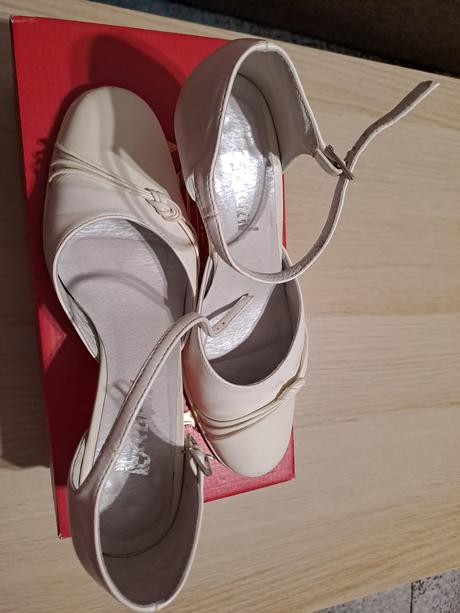 Dámske lodičky 38biele, 38