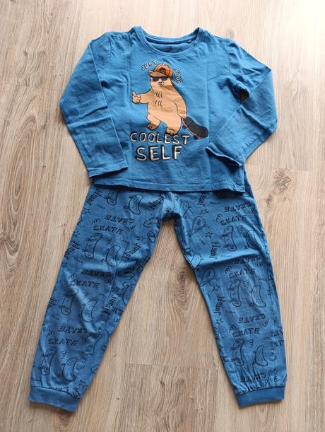 Chlapčenské modré pyžamo, sinsay,122