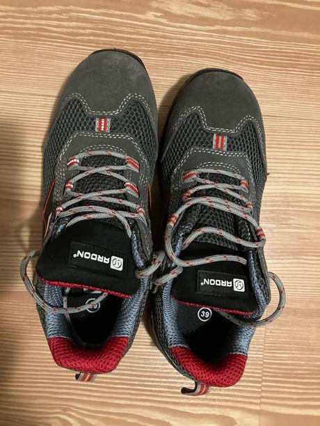 Pracovne topanky, 39