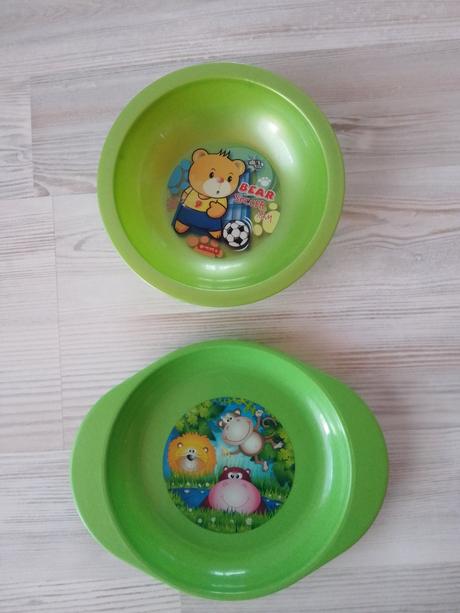 Taniere a misky pre deti, 